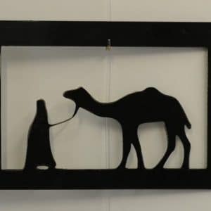 Silhouette découpée en métal représentant un bédouin, décoration murale artisanale